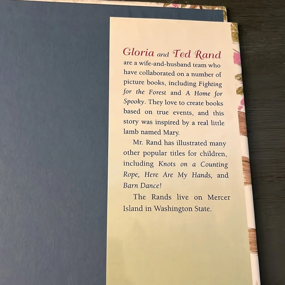 Mary Was a Little Lamb Book Hardback EUC First Edition 2004